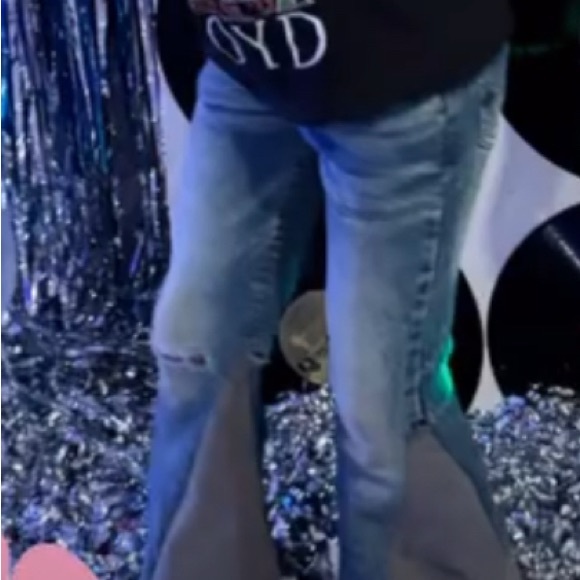 6T Unique Bell Bottoms - Picture 2 of 4